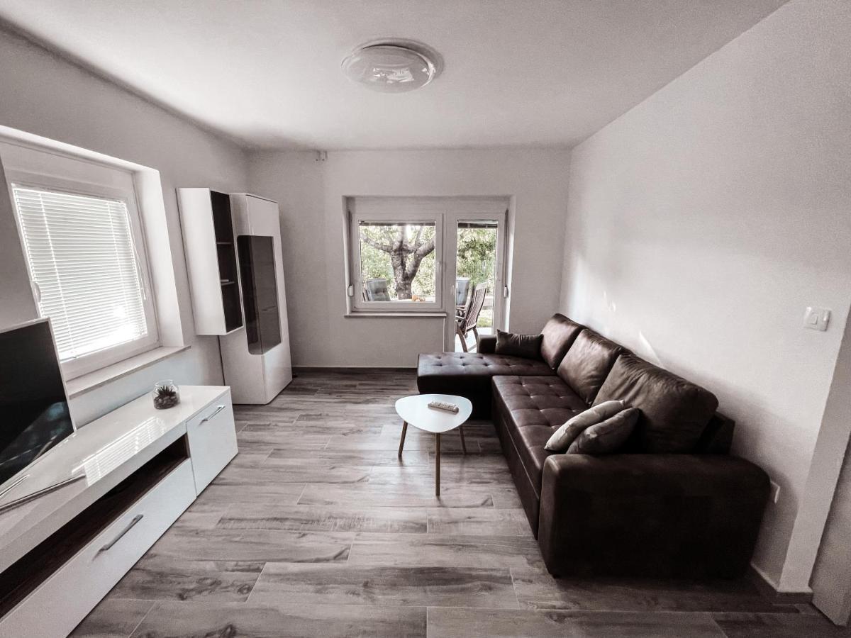 Riad Apartments Premium スポージニ・スコーフィ エクステリア 写真
