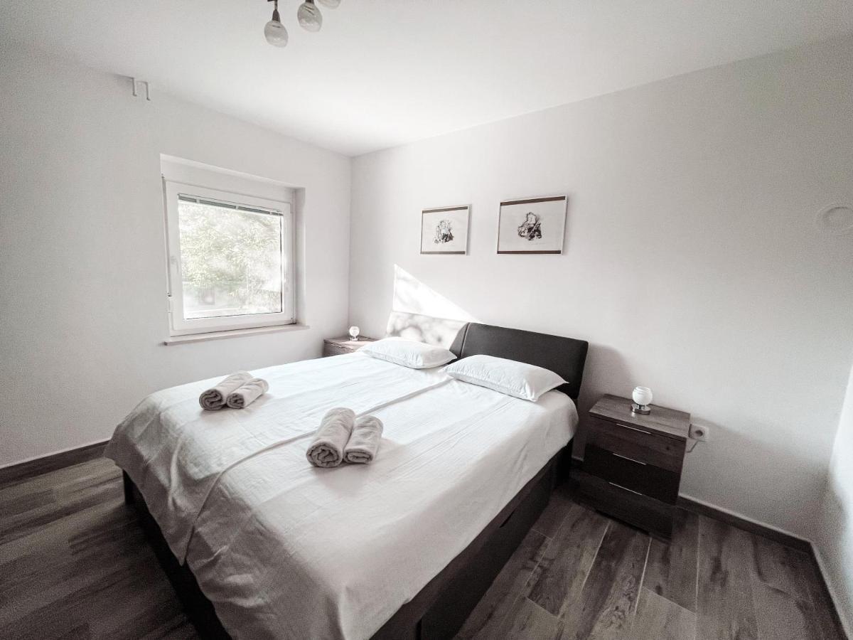 Riad Apartments Premium スポージニ・スコーフィ エクステリア 写真